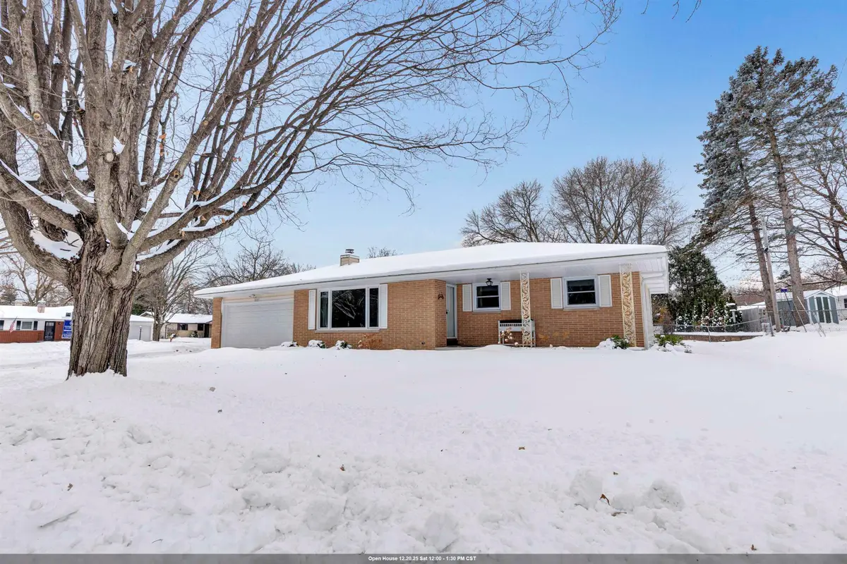 1667 Beaver Dam Drive, Green Bay, WI 54304 - Image #1