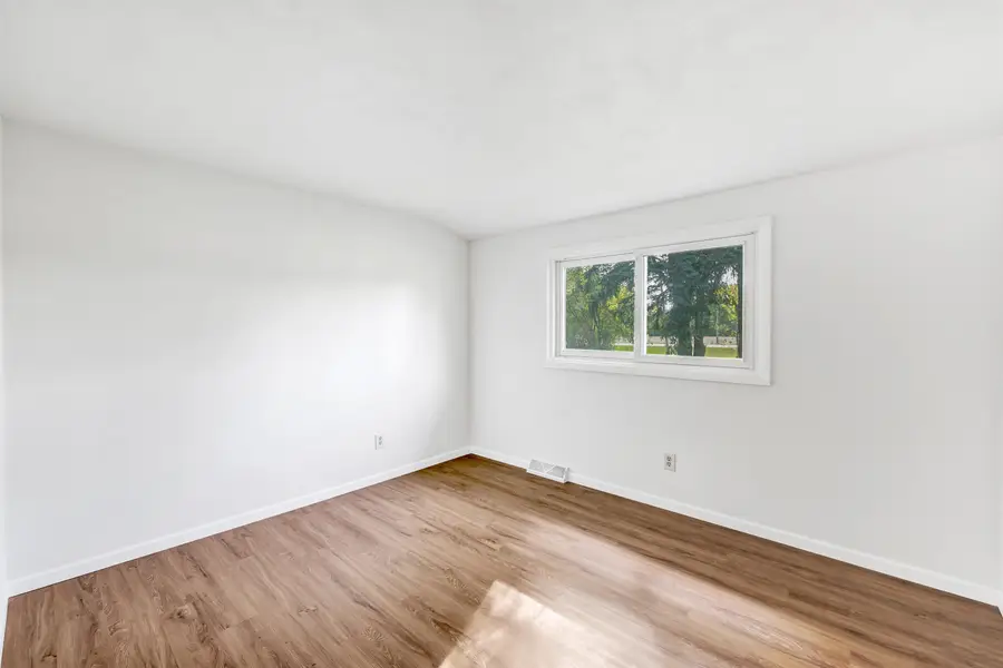 4076 County Road G, Oshkosh, WI 54904 - Image #3