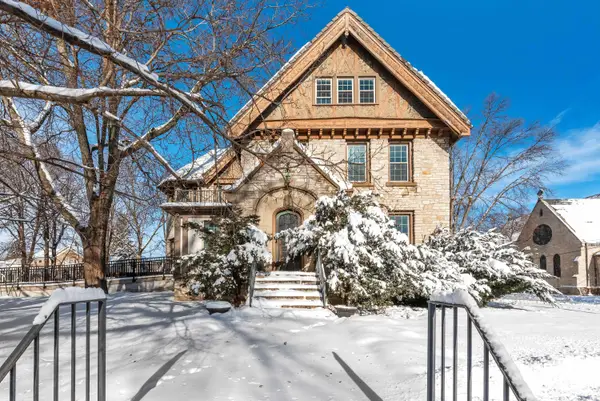 75 W Division Street, FOND DU LAC, WI 54935-4028