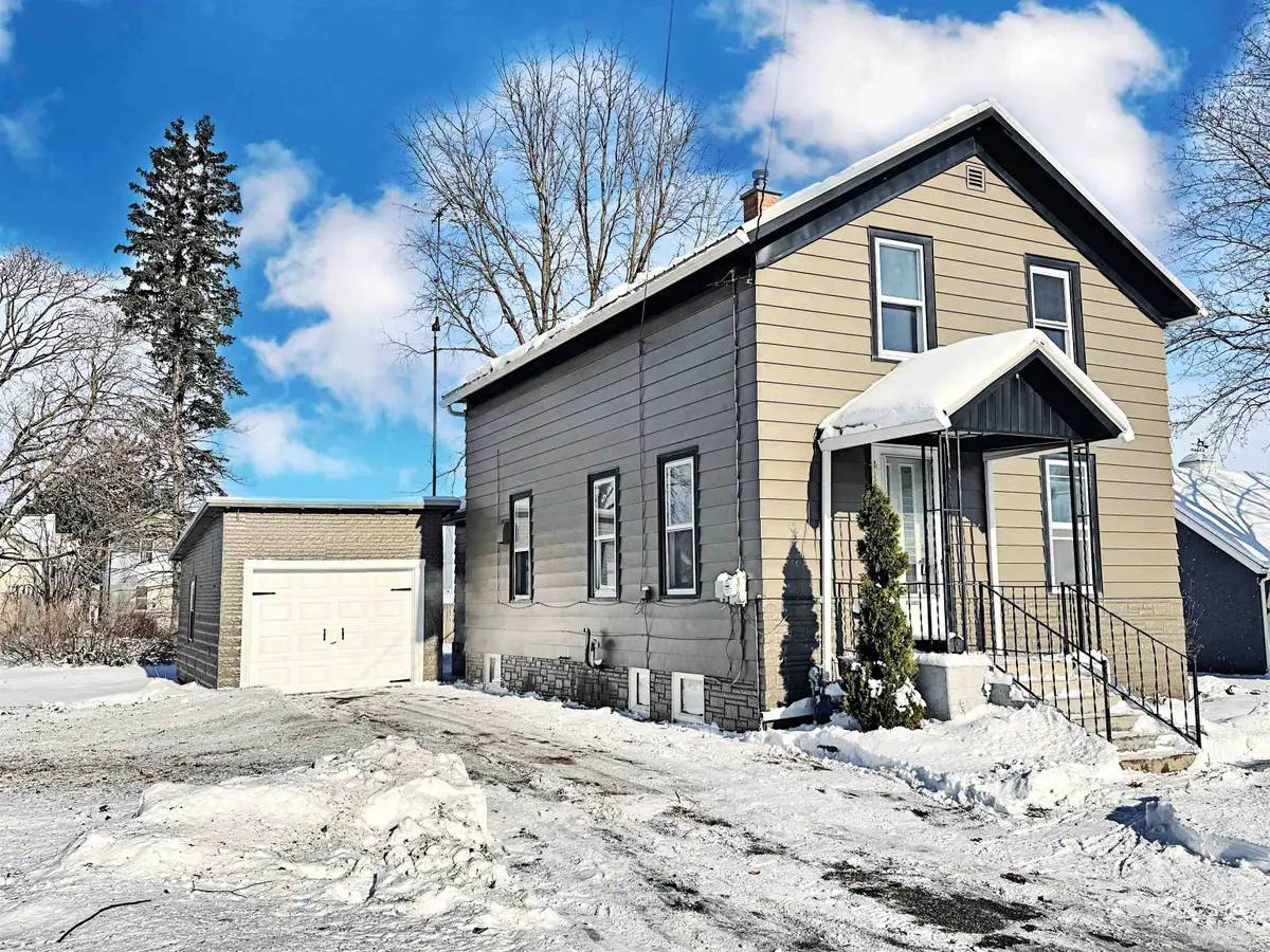 528 Madison Street, Reedsville, WI 54230 - Image #1