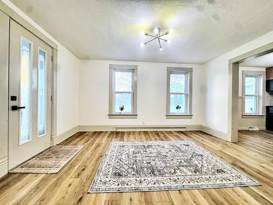 528 Madison Street, Reedsville, WI 54230 - Image #3