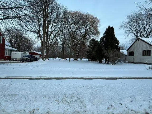 Wisconsin Avenue #6, North Fond Du Lac, WI 54937-1008 - Image #1