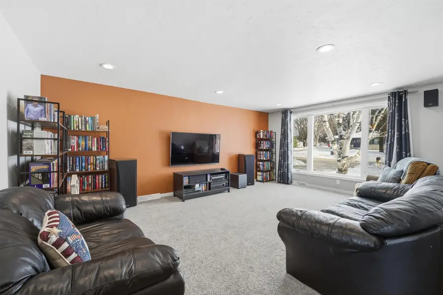 1038 Martin Avenue, Fond Du Lac, WI 54935-6379 - Image #2