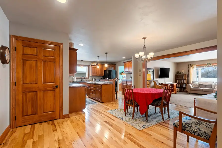 3816 Shore Crest Lane, Green Bay, WI 54311-9147 - Image #3