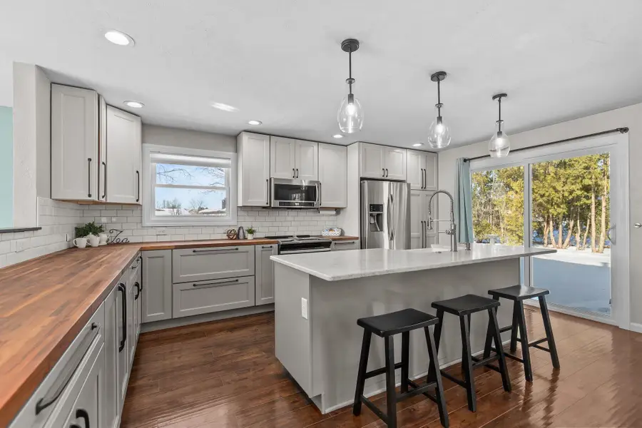 580 W Henry Street, Kaukauna, WI 54130 - Image #3