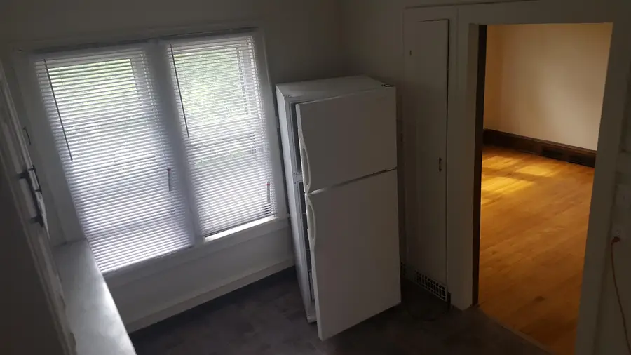 229 E Irving Avenue, Oshkosh, WI 54901 - Image #3