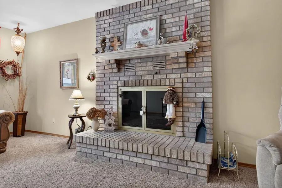 2516 W Sunnyview Circle, Appleton, WI 54914 - Image #3