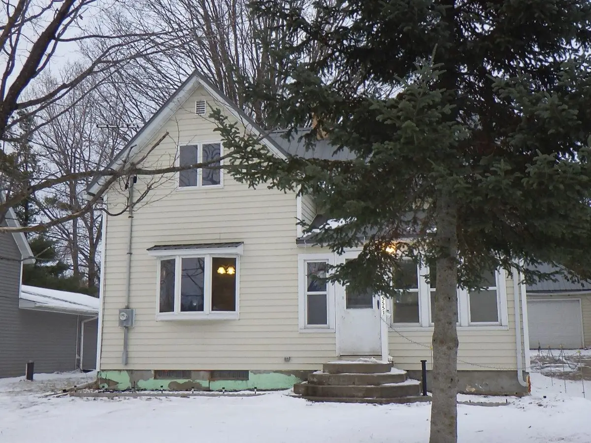 5551 Downtown Lane, Gillett, WI 54124 - Image #1