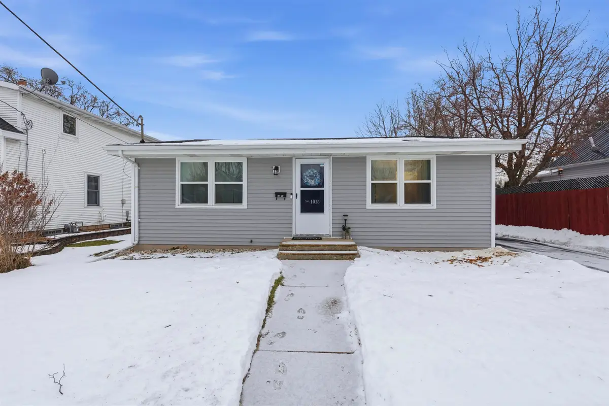 1015 W Bell Avenue, Appleton, WI 54914 - Image #1
