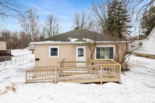 515 Elizabeth Avenue, MARINETTE, WI 54143