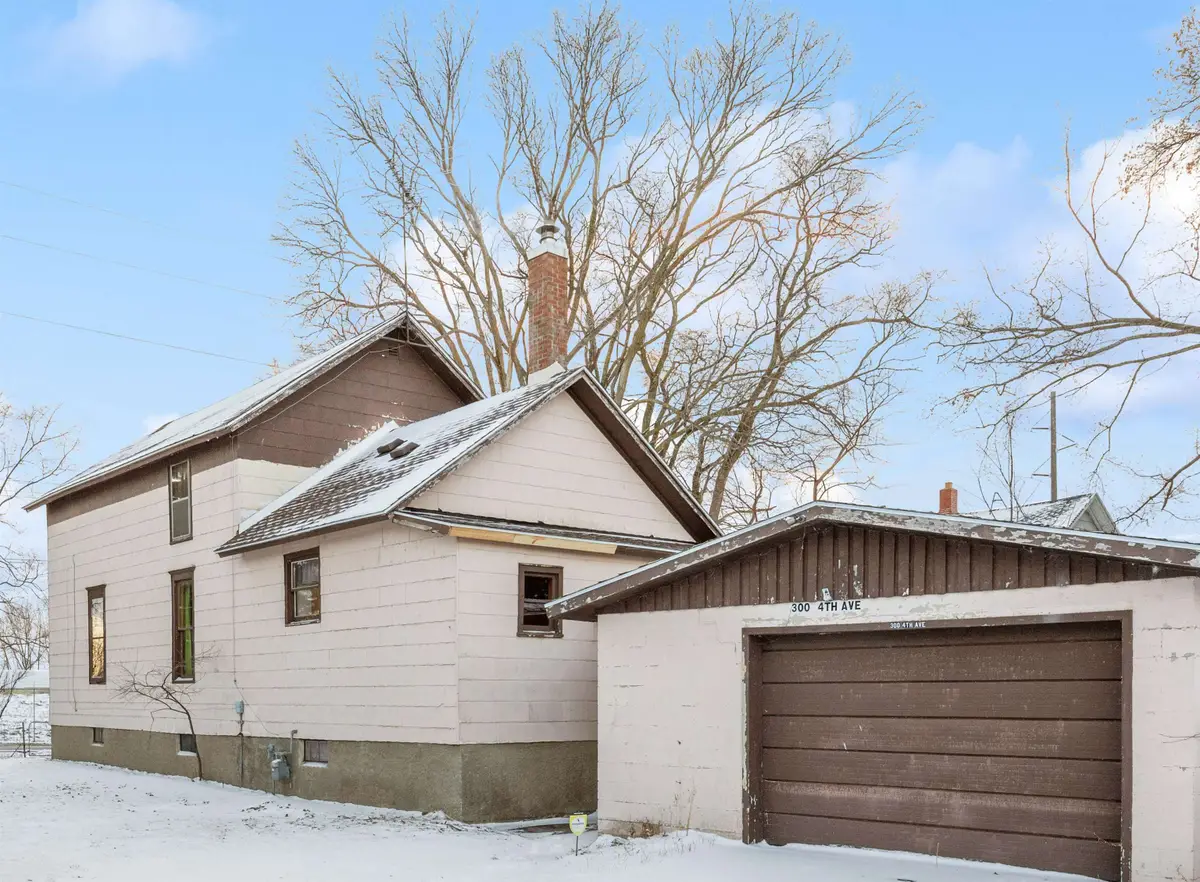 300 4th Avenue, Menominee, MI 49858 - Image #1