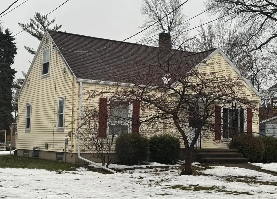 613 Warsaw Street, Menasha, WI 54952-2349 - Image #2