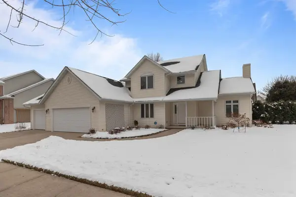 3034 E Fallcreek Lane, APPLETON, WI 54913