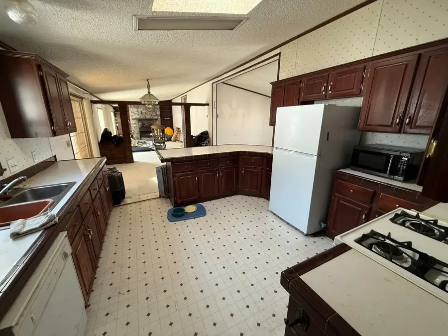 N4958 Arrowhead Trail, Juneau, WI 53039-9529 - Image #3