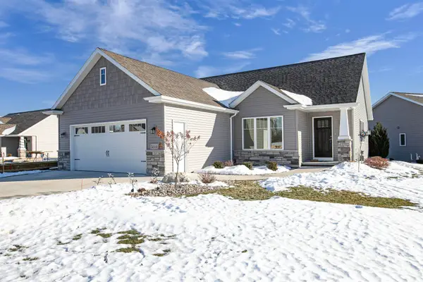 5010 W Woods Creek Lane, APPLETON, WI 54913