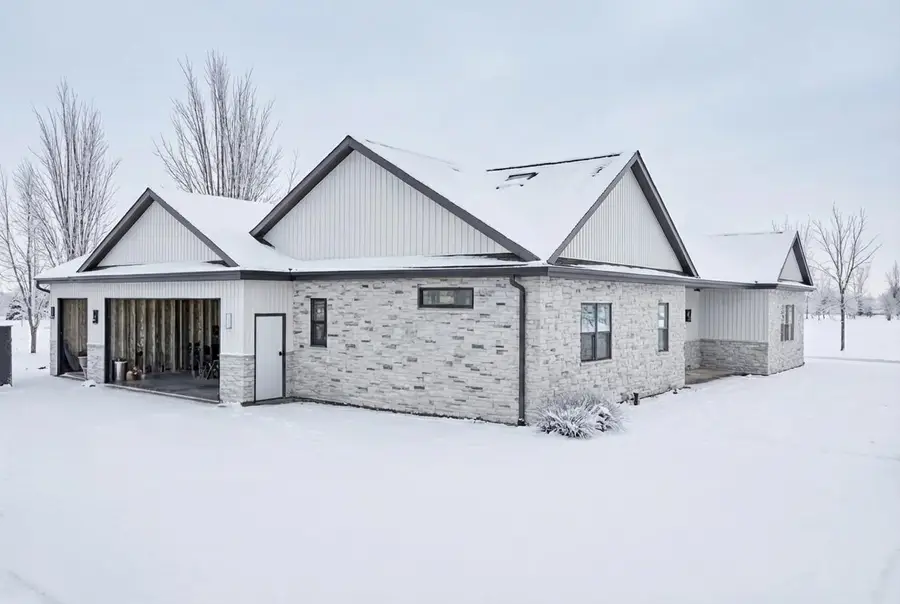 3705 Edwina Drive, De Pere, WI 54115-1524 - Image #3