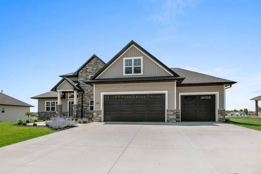 655 Sunset Ridge, Green Bay, WI 54313 - Image #2