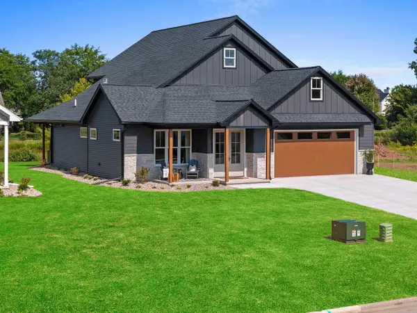 1871 Ledgeview Road, DE PERE, WI 54115