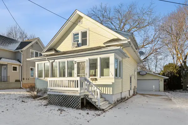 128 Dewey Street, BRILLION, WI 54110