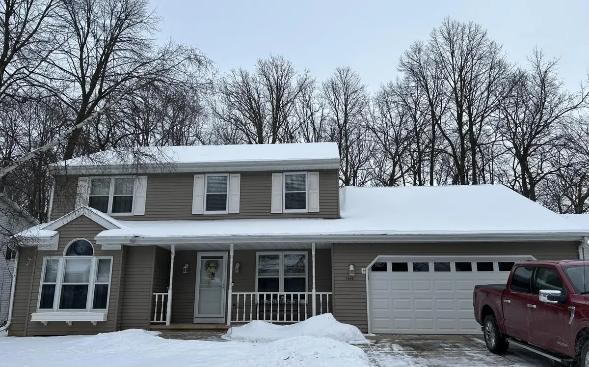 1600 Deerfield Drive, Oshkosh, WI 54904 - Image #1