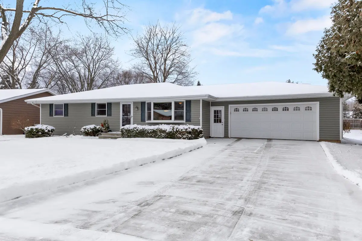 1729 N Blossom Drive, Appleton, WI 54914 - Image #1
