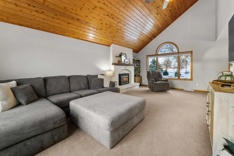 41 Cambridge Court, Fond Du Lac, WI 54935-2925 - Image #2