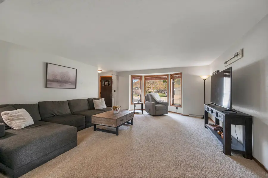 2925 Devroy Lane, Green Bay, WI 54313 - Image #3