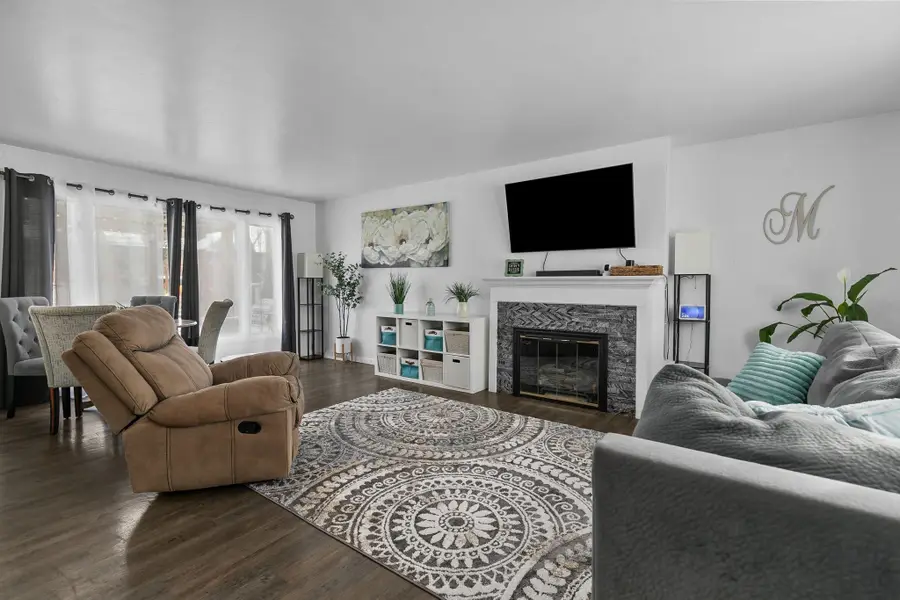 572 Newtols Street, Green Bay, WI 54302 - Image #2