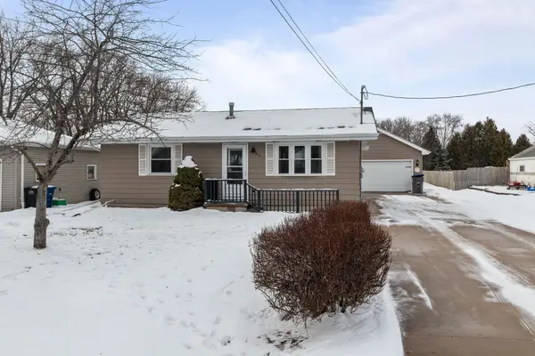 216 Plummer Avenue, NEENAH, WI 54956