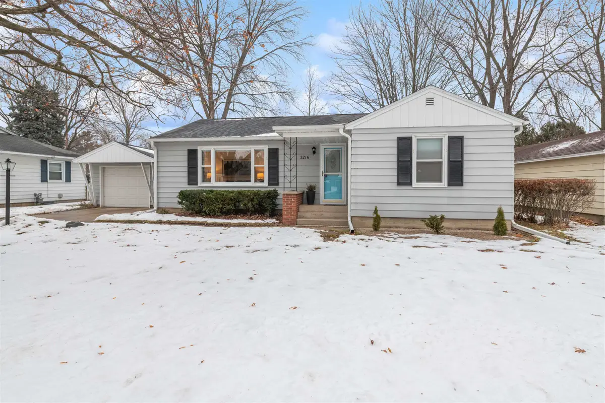 3216 Carney Avenue, Marinette, WI 54143 - Image #1