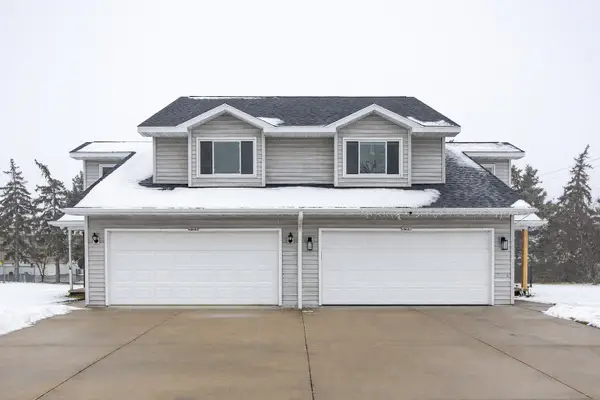 N9689 Gina Drive, APPLETON, WI 54915