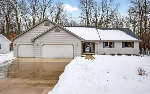 1156 Shaggy Bark Drive, NEENAH, WI 54956