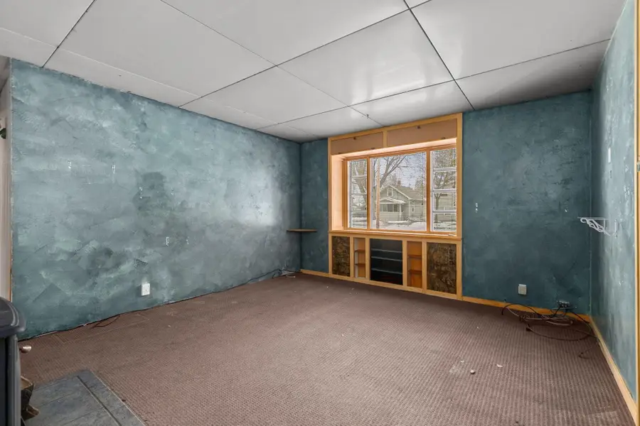 919 W 4th Avenue, Oshkosh, WI 54902 - Image #3