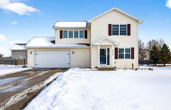 N8938 Willow Lane, APPLETON, WI 54952