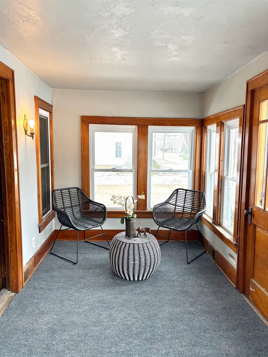 1119 W Bent Avenue, Oshkosh, WI 54901-2817 - Image #3