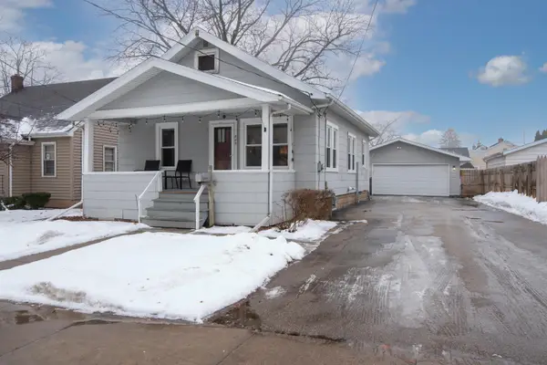 805 7th Street, MENASHA, WI 54952