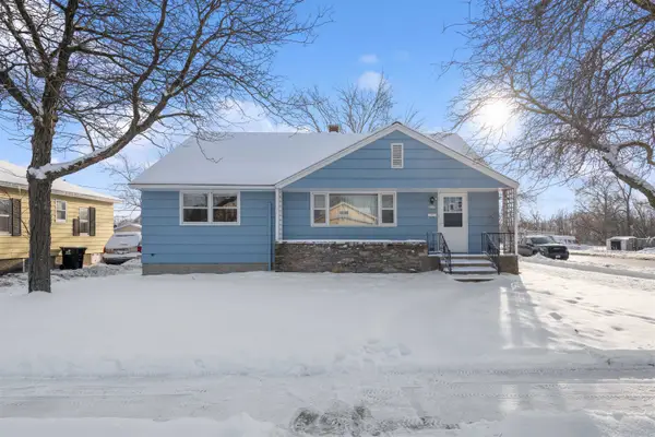 2417 14th Avenue, MENOMINEE, MI 49858