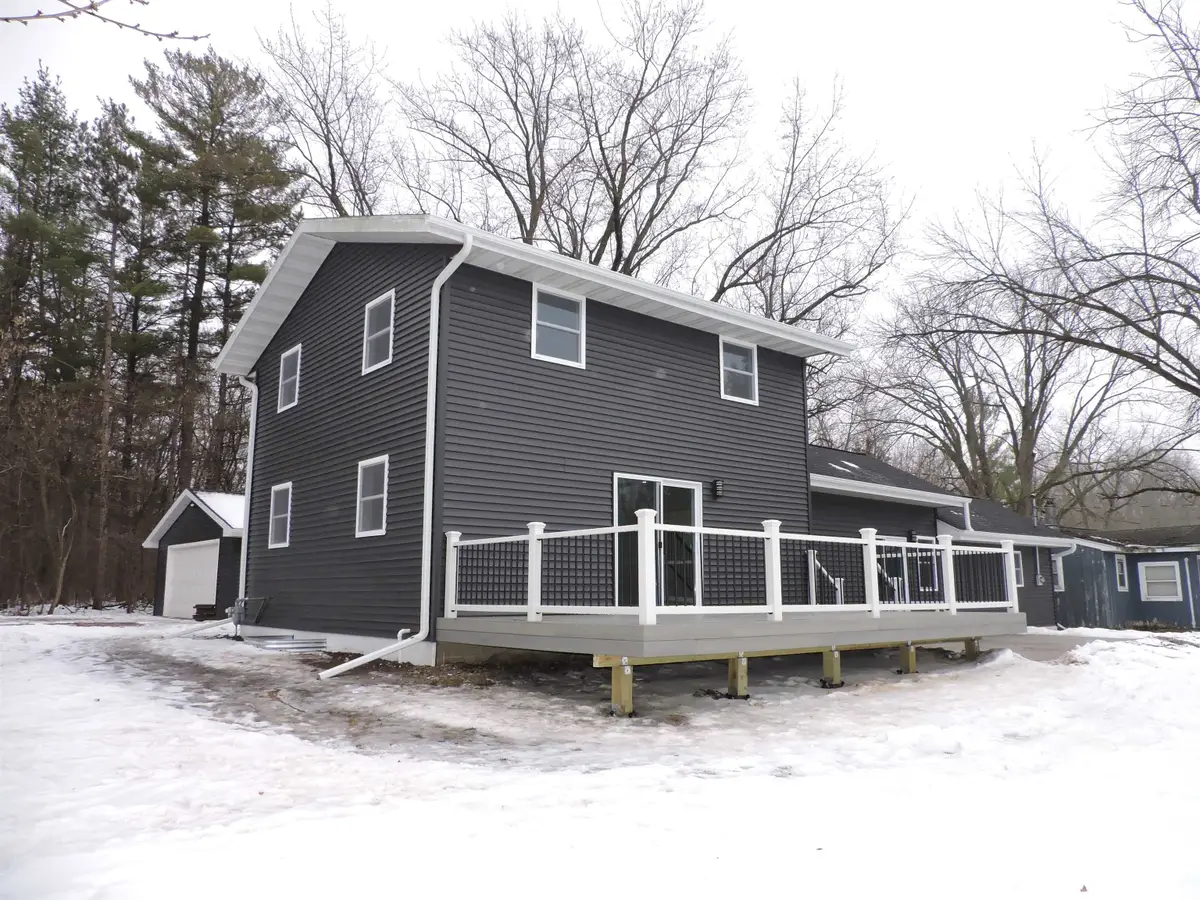 6055 Hiawatha Heights Drive, Winneconne, WI 54986 - Image #1