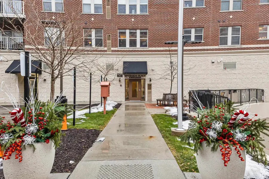 118 S Washington Street #335A, Green Bay, WI 54301 - Image #2