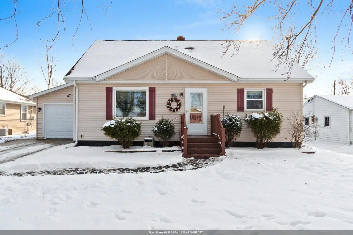 1208 Adams Street, Algoma, WI 54201 - Image #1