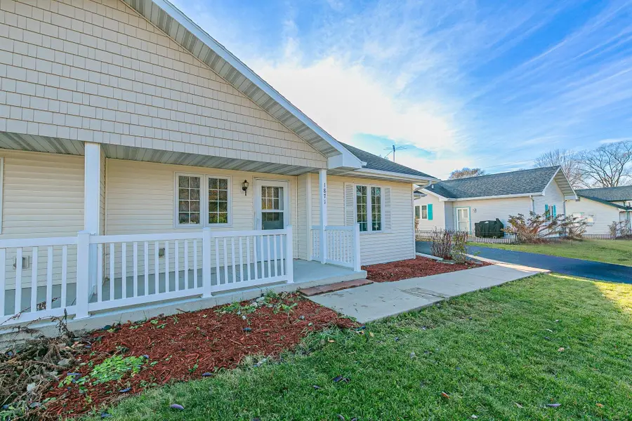 1871 Natures Way, Menasha, WI 54952 - Image #3