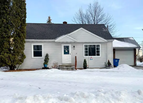 464 Cottage Grove Avenue, ASHWAUBENON, WI 54304
