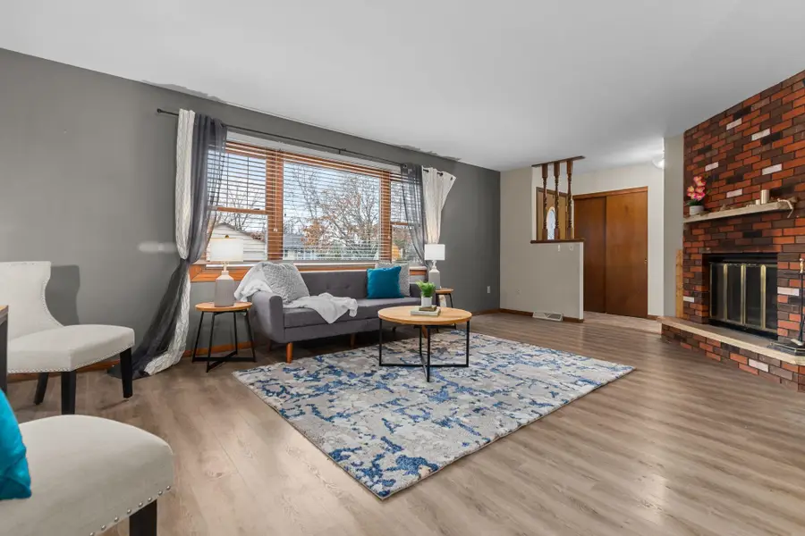 340 Westbrook Drive, Oshkosh, WI 54904-7823 - Image #3