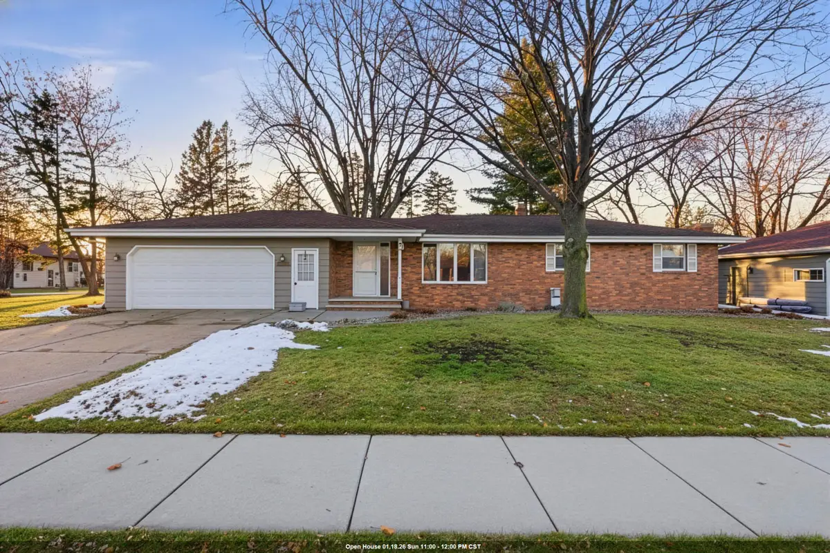 533 Carol Lynn Drive, Little Chute, WI 54140 - Image #1