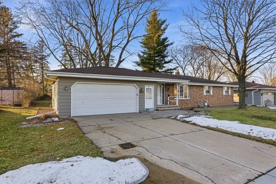 533 Carol Lynn Drive, Little Chute, WI 54140 - Image #3