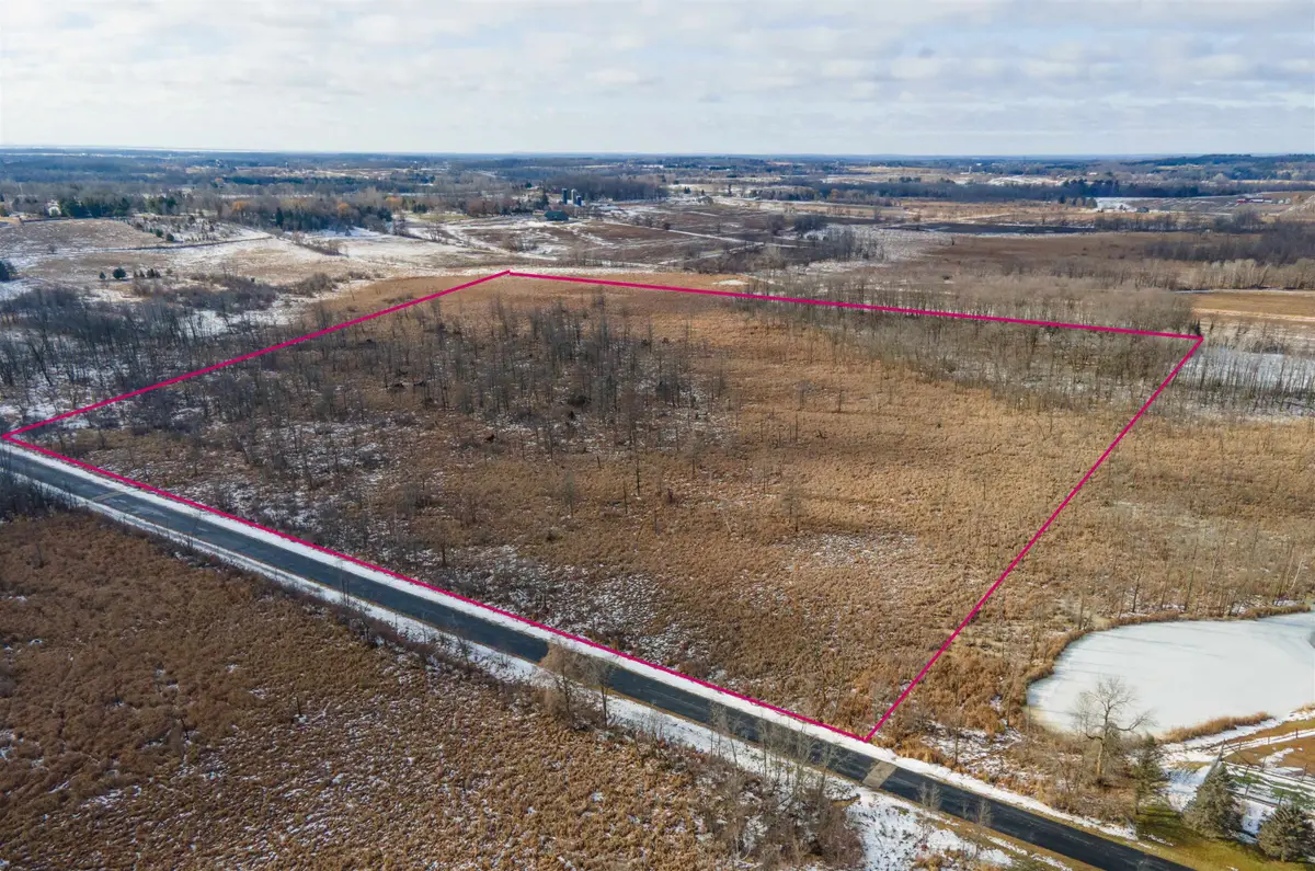 Winchester Road, Hortonville, WI 54944 - Image #1