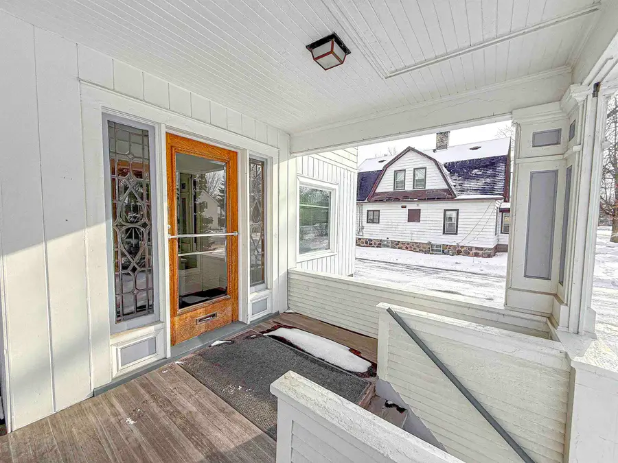 106 S Franklin Street, Shawano, WI 54166 - Image #2