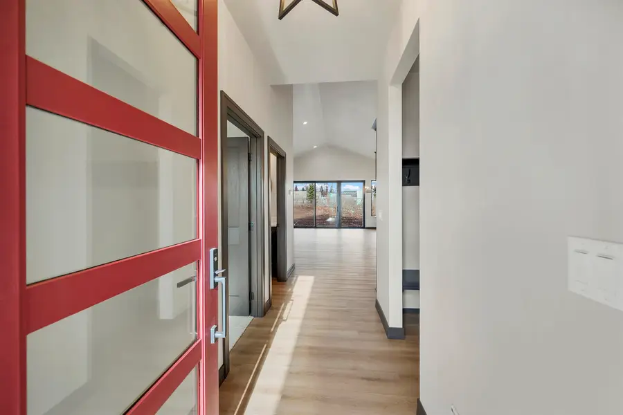 315 Aldon Circle, Green Bay, WI 54304 - Image #2