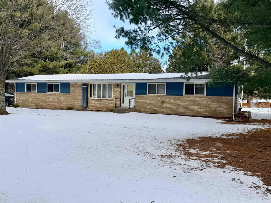 W6594 County Road H, Wild Rose, WI 54984 - Image #2