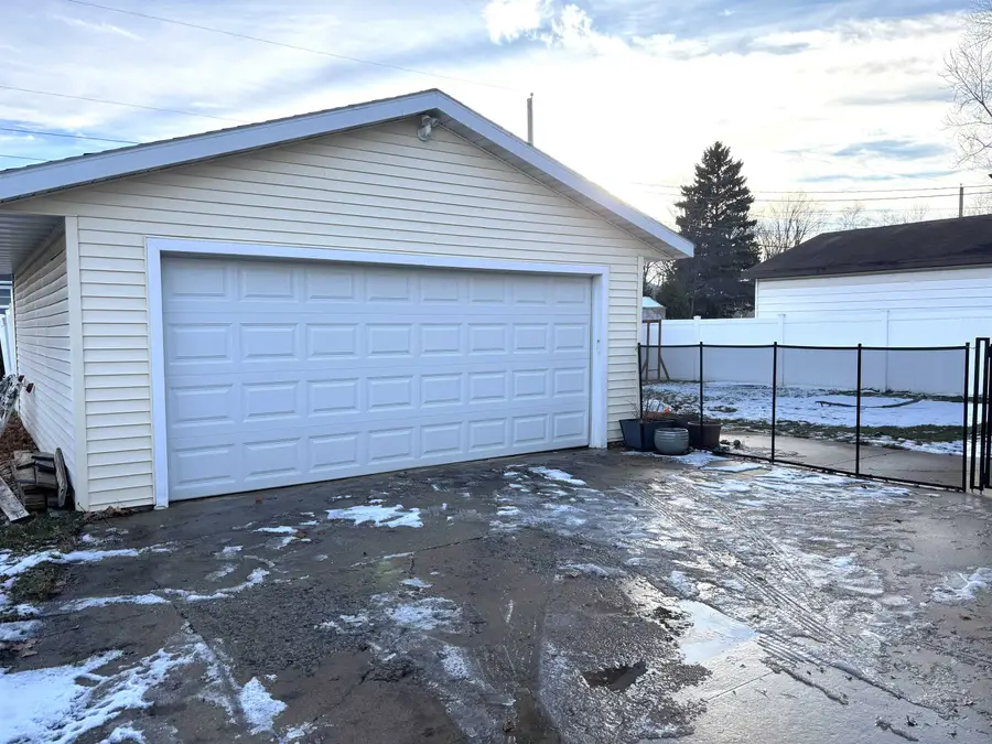 513 W 8th Street, Kaukauna, WI 54130-2603 - Image #3